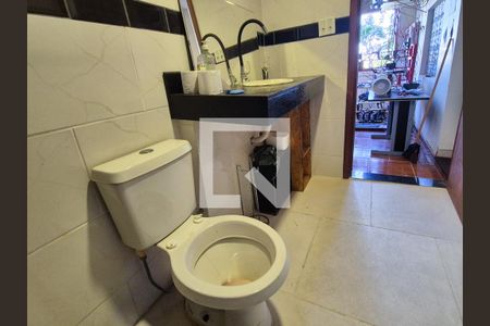 Casa de condomínio à venda com 570m², 5 quartos e 3 vagasBanheiro da Suíte 3