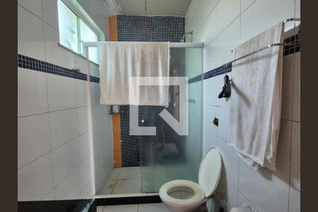 Casa de condomínio à venda com 570m², 5 quartos e 3 vagasBanheiro da Suíte 1