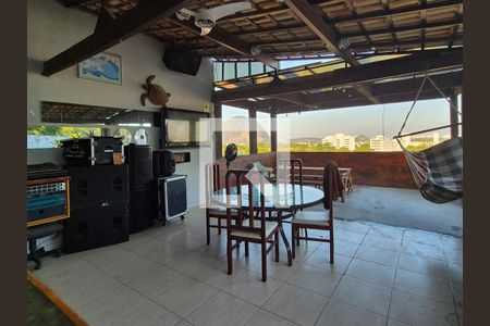 Casa de condomínio à venda com 570m², 5 quartos e 3 vagasÁrea gourmet