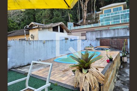 Casa de condomínio à venda com 570m², 5 quartos e 3 vagasÁrea externa