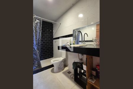 Casa de condomínio à venda com 570m², 5 quartos e 3 vagasBanheiro da Suíte 3