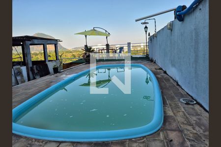 Casa de condomínio à venda com 570m², 5 quartos e 3 vagasÁrea externa