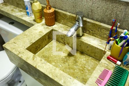 Apartamento à venda com 48m², 2 quartos e 1 vaga Apartamento à venda com 48m², 2 quartos e 1 vagaBanheiro