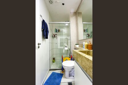 Apartamento à venda com 48m², 2 quartos e 1 vaga Apartamento à venda com 48m², 2 quartos e 1 vagaBanheiro