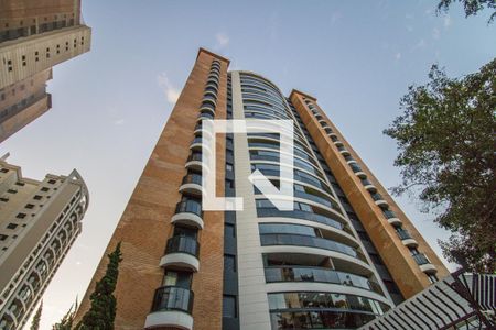 Apartamento à venda com 126m², 3 quartos e 2 vagasFachada