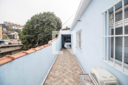 Casa à venda com 110m², 2 quartos e 1 vagaQuintal
