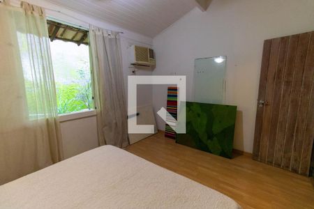 Casa de condomínio à venda com 450m², 4 quartos e 3 vagasQuarto 3