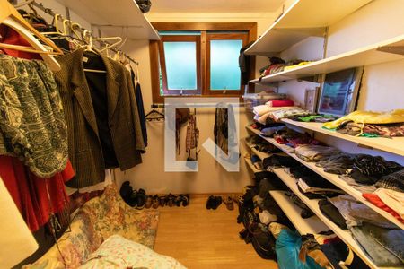 Casa de condomínio à venda com 450m², 4 quartos e 3 vagasQuarto 3