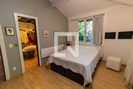 Casa de condomínio à venda com 450m², 4 quartos e 3 vagasQuarto 3