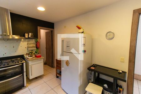 Casa de condomínio à venda com 450m², 4 quartos e 3 vagasCozinha