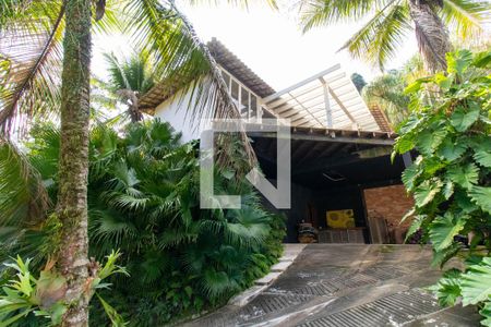 Casa de condomínio à venda com 450m², 4 quartos e 3 vagasÁrea Externa