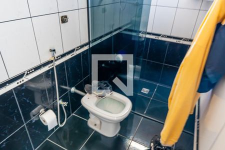 Casa à venda com 237m², 4 quartos e 4 vagasBanheiro da Suíte 1