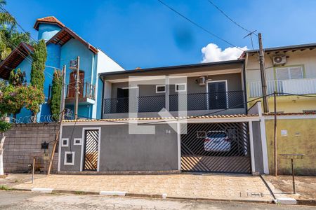 Casa à venda com 237m², 4 quartos e 4 vagasFachada