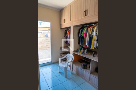 Casa à venda com 237m², 4 quartos e 4 vagasCloset da suíte 2