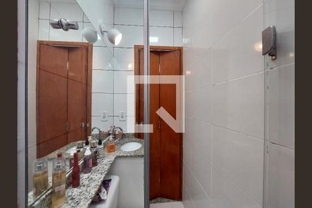 Casa de condomínio à venda com 90m², 3 quartos e 1 vagaBanheiro 2