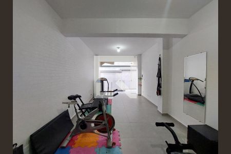 Casa de condomínio à venda com 90m², 3 quartos e 1 vagaAcademia