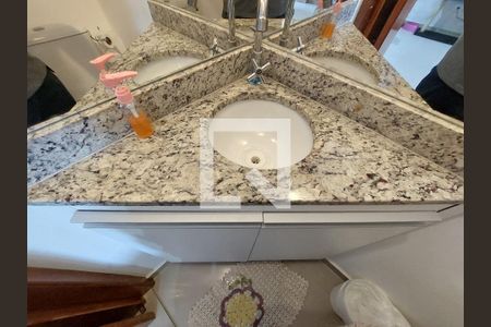 Casa de condomínio à venda com 90m², 3 quartos e 1 vagaLavabo