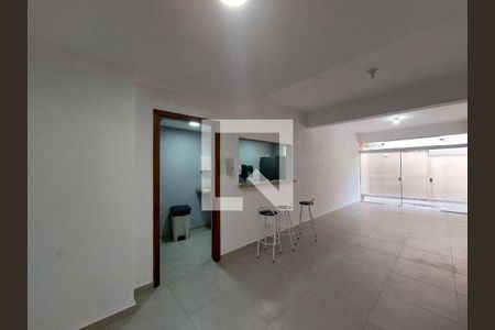 Casa de condomínio à venda com 90m², 3 quartos e 1 vagaSalão de Festas