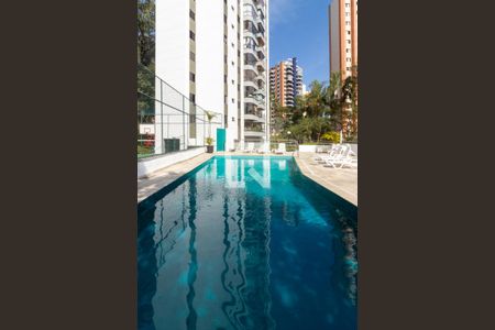 Apartamento para alugar com 100m², 3 quartos e 2 vagasÁrea comum - Piscina