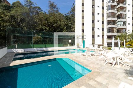 Apartamento para alugar com 100m², 3 quartos e 2 vagasÁrea comum - Piscina