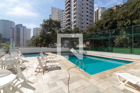 Apartamento para alugar com 100m², 3 quartos e 2 vagasÁrea comum - Piscina