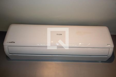 Sala/Quarto de apartamento à venda com 1 quarto, 37m² em Vila Gomes, São Paulo