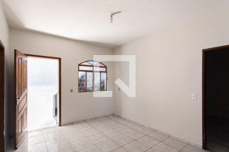 Sala 1 de casa para alugar com 3 quartos, 110m² em Mantiqueira, Belo Horizonte