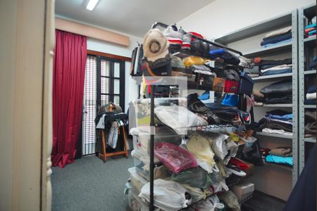 Casa à venda com 350m², 3 quartos e 2 vagasCloset da Suíte