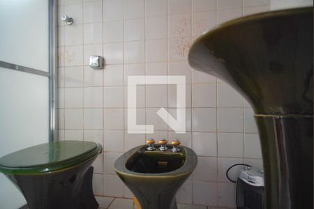 Casa à venda com 350m², 3 quartos e 2 vagasBanheiro de Serviço