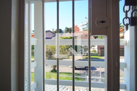 Casa à venda com 350m², 3 quartos e 2 vagasQuarto 2 - Varanda