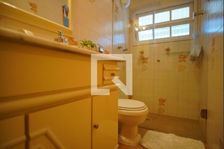 Casa à venda com 350m², 3 quartos e 2 vagasBanheiro Corredor