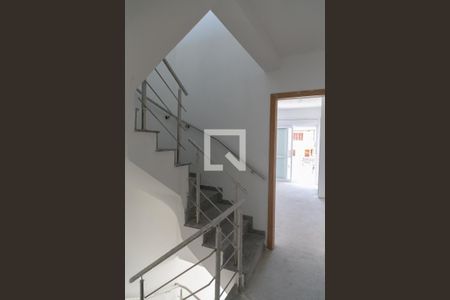 Casa à venda com 127m², 3 quartos e 2 vagasEscada