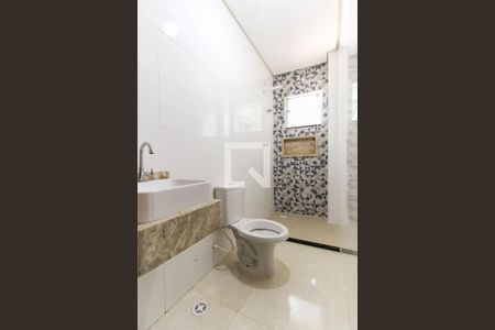 Apartamento para alugar com 38m², 2 quartos e sem vagaBanheiro