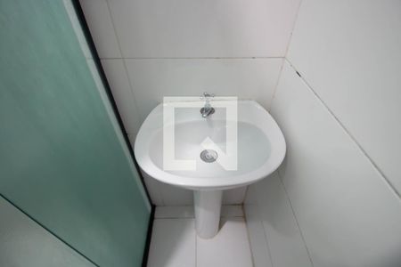 Apartamento para alugar com 44m², 2 quartos e sem vaga Apartamento para alugar com 44m², 2 quartos e sem vagaBanheiro