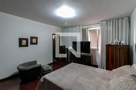 Apartamento à venda com 270m², 4 quartos e 1 vagaSuíte