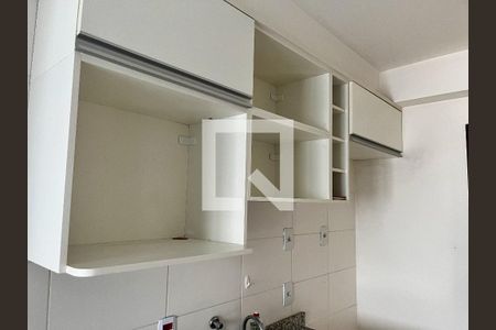 Apartamento à venda com 64m², 2 quartos e 1 vagaCozinha - Armários