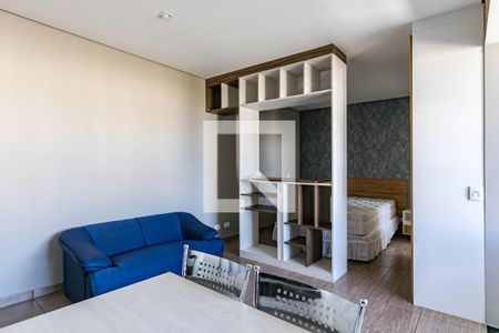 Sala Studio de kitnet/studio para alugar com 1 quarto, 43m² em Vila Oliveira, Mogi das Cruzes