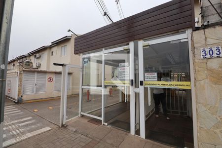 Casa de condomínio para alugar com 120m², 3 quartos e 2 vagasFachada e portaria