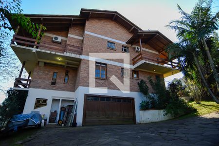 Casa de condomínio para alugar com 700m², 2 quartos e 5 vagas Casa de condomínio para alugar com 700m², 2 quartos e 5 vagasFachada