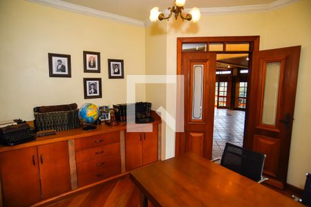 Casa de condomínio para alugar com 700m², 2 quartos e 5 vagas Casa de condomínio para alugar com 700m², 2 quartos e 5 vagasEscritório