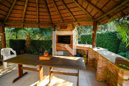 Casa de condomínio para alugar com 700m², 2 quartos e 5 vagas Casa de condomínio para alugar com 700m², 2 quartos e 5 vagasÁrea comum - Churrasqueira