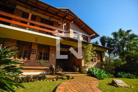 Casa de condomínio para alugar com 700m², 2 quartos e 5 vagas Casa de condomínio para alugar com 700m², 2 quartos e 5 vagasFachada