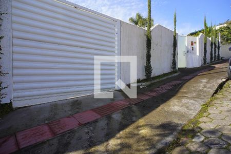 Casa para alugar com 600m², 3 quartos e 5 vagasFachada