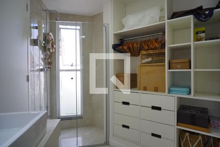Casa para alugar com 600m², 3 quartos e 5 vagasBanheiro suite _closet