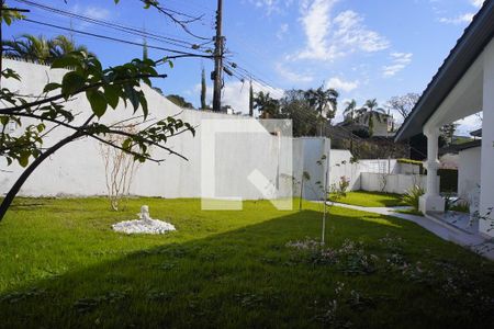 Casa para alugar com 600m², 3 quartos e 5 vagasPátio frente