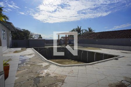 Casa para alugar com 600m², 3 quartos e 5 vagasPátio fundo