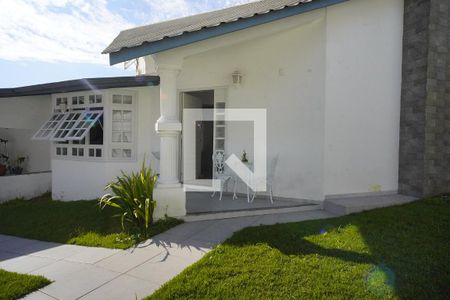 Casa para alugar com 600m², 3 quartos e 5 vagasPrático frente