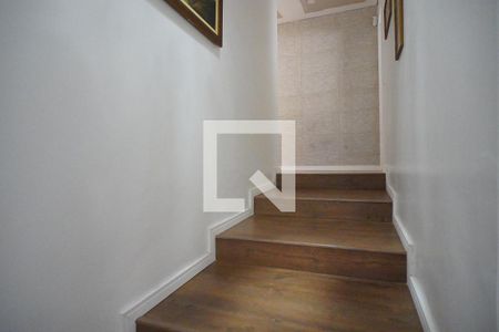 Casa para alugar com 600m², 3 quartos e 5 vagasCorredor