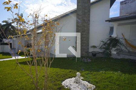 Casa para alugar com 600m², 3 quartos e 5 vagasPátio frente