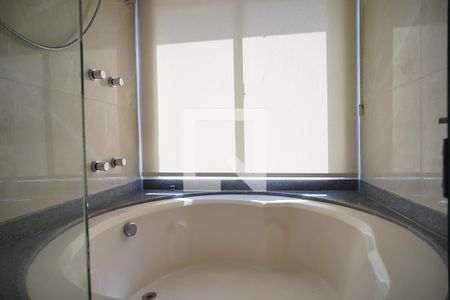 Casa para alugar com 600m², 3 quartos e 5 vagasBanheira